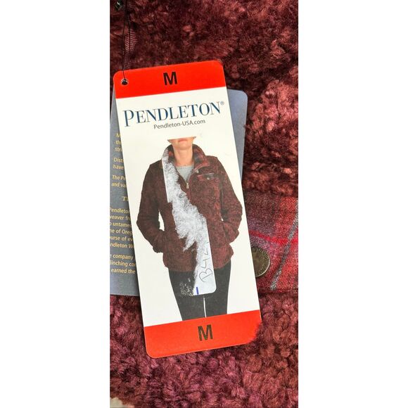 Pendleton Fuzzy Zip Jacket in Dark Red NWT Size Medium - Picture 4 of 7